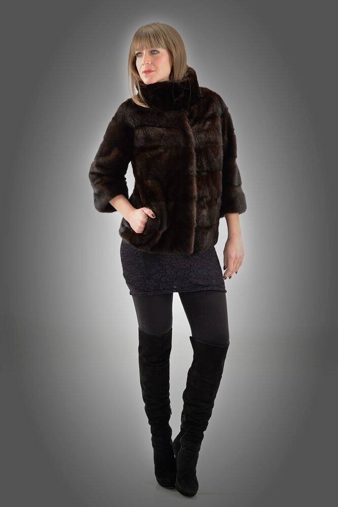 Kurze Nerzjacke in Braun